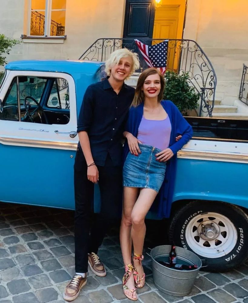 lv集团|怒甩王室前夫，带5个娃嫁入世界首富家，“战斗民族”又出传奇！