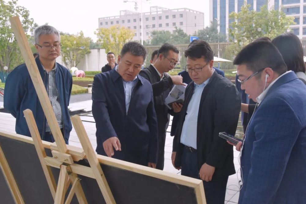 七里河区委主要领导调研辖区新建小区项目及配建学校建设情况