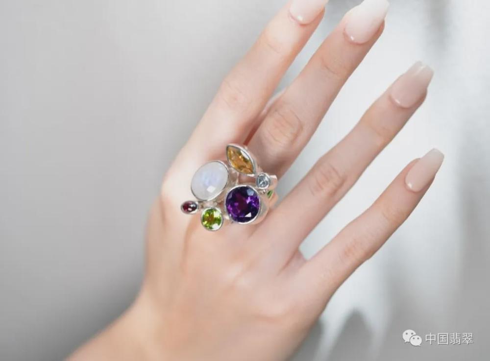 jenny|Jenny以自然和人道为根基的首饰设计师