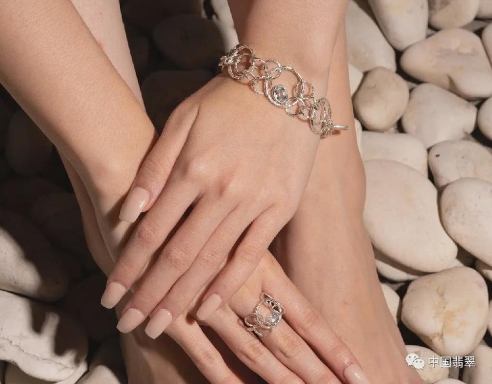 jenny|Jenny以自然和人道为根基的首饰设计师