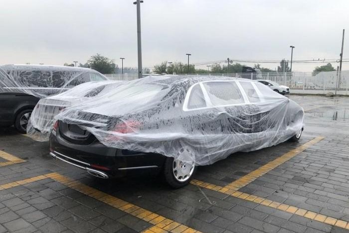 迈巴赫s680|首辆2021款“迈巴赫S680”抵达北京车展，外观堪称艺术品