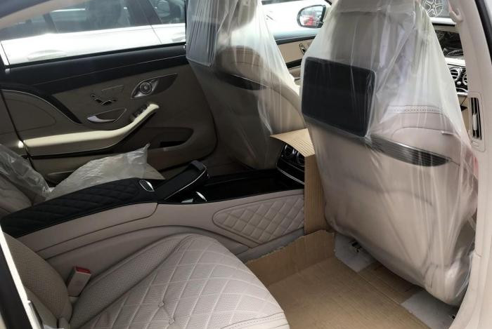 迈巴赫s680|首辆2021款“迈巴赫S680”抵达北京车展，外观堪称艺术品