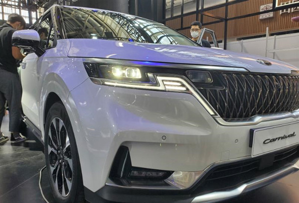 别克gl8|北京车展，这代起亚嘉华会是别克GL8对手吗？