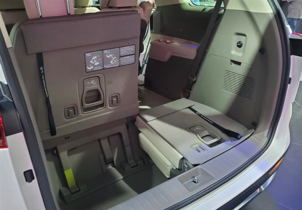 别克gl8|北京车展，这代起亚嘉华会是别克GL8对手吗？