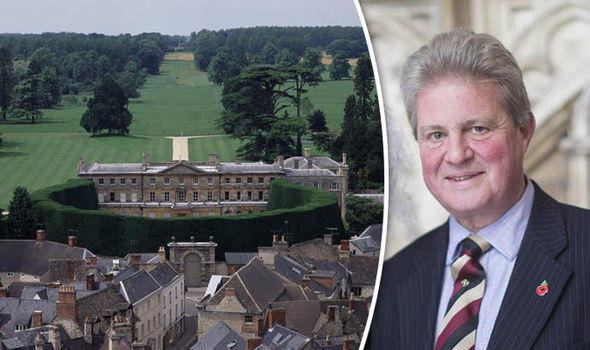 巴瑟斯特八世|英国美貌模特嫁给豪门英俊伯爵，继承3亿遗产全送给男玩伴？！