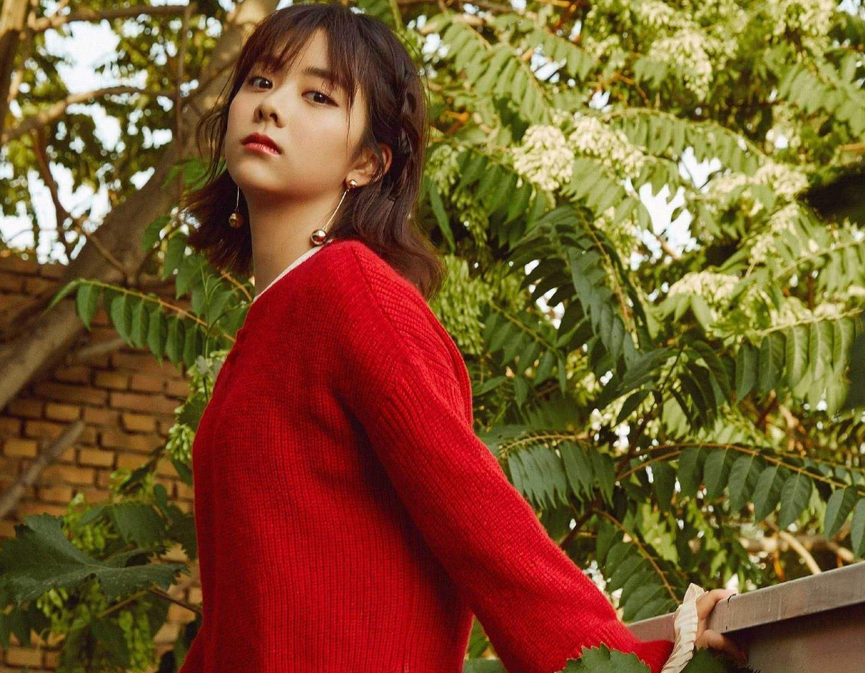 金鹰女神|金鹰女神投票开启，谭松韵断层式领先，被吐槽票数注水