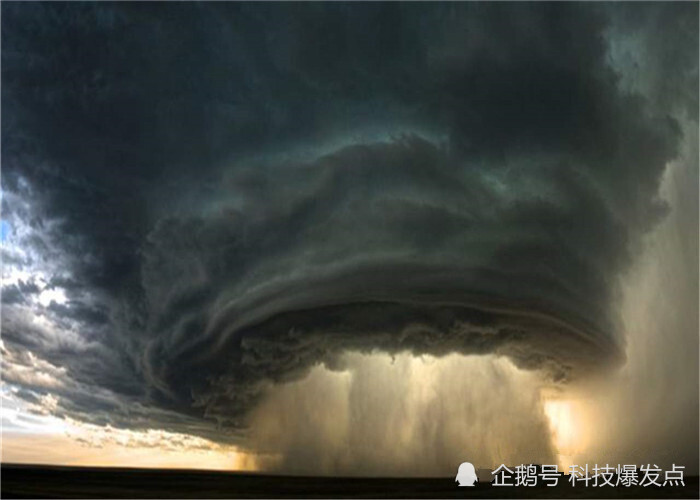 世界末日|“世界末日”还是UFO？巴西上空乌云聚集，像是要吞噬人类一般！