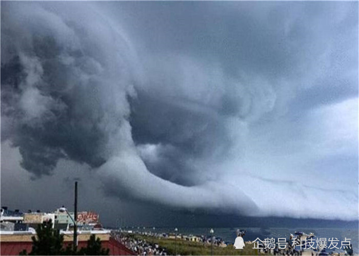 世界末日|“世界末日”还是UFO？巴西上空乌云聚集，像是要吞噬人类一般！