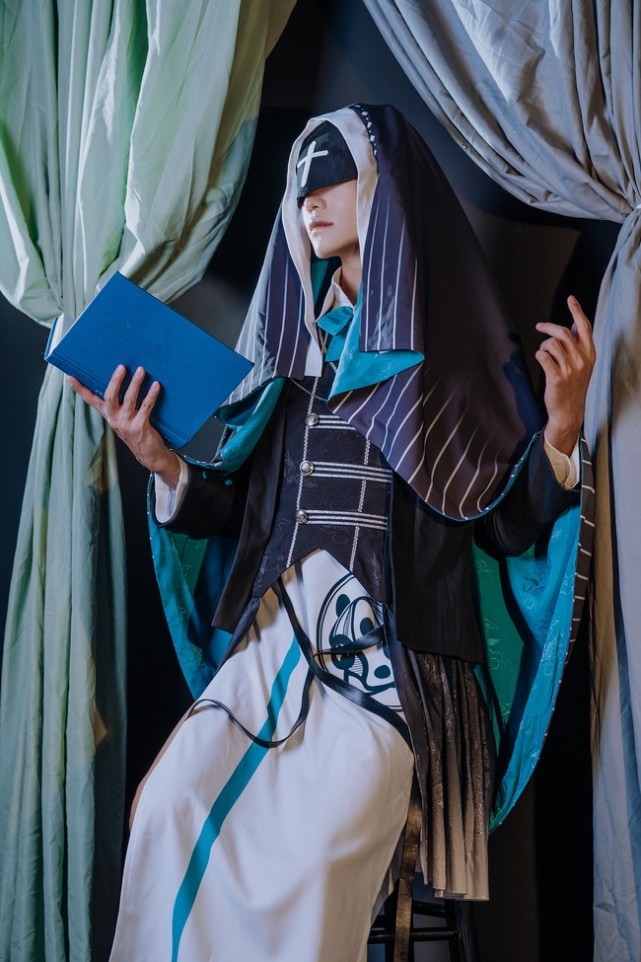 《第五人格》——先知cosplay
