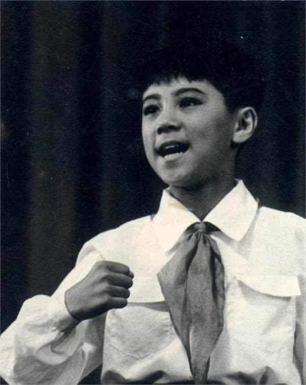 蔡国庆|蔡国庆：拒绝过那英，22次登上春晚，55岁还永葆活力