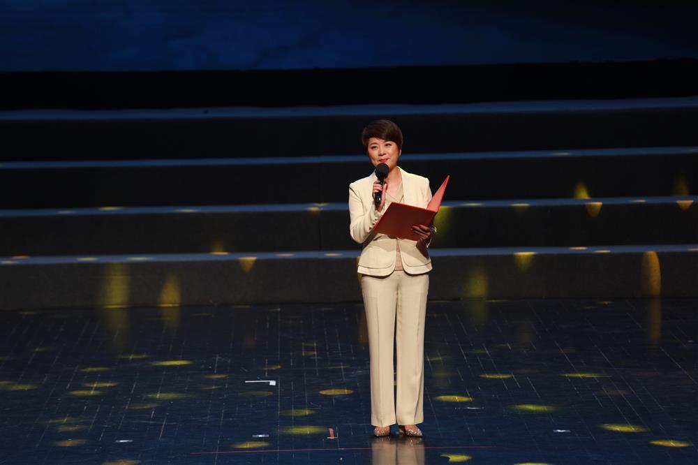 上海国际|丁建华印海蓉龚天鹏，文艺名家带你“漫步”静安学“四史”