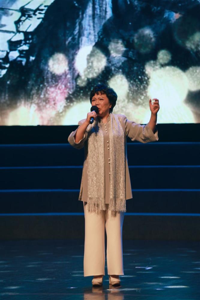 上海国际|丁建华印海蓉龚天鹏，文艺名家带你“漫步”静安学“四史”