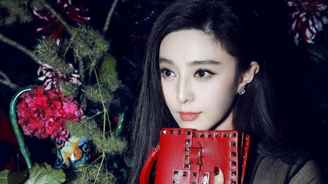 范冰冰|范冰冰复出之路逐渐明朗，《武媚娘》将重播，自曝新作品等待拍摄