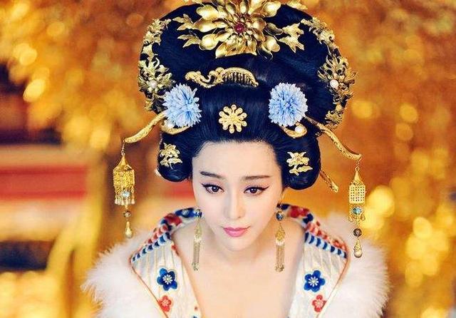 范冰冰|范冰冰复出之路逐渐明朗，《武媚娘》将重播，自曝新作品等待拍摄