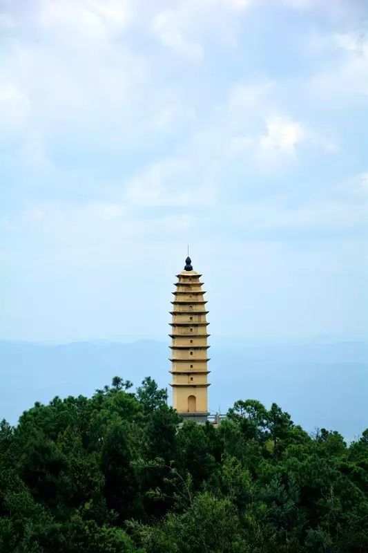 祥雲比賓川雞足山還要早700多年的水目山下藏著世所罕見的肉身舍利