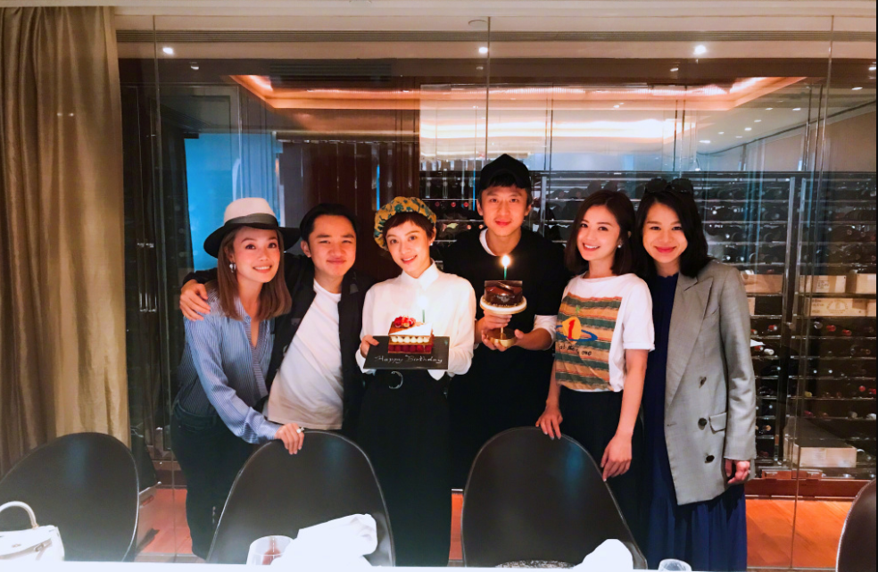 孙俪|邓超在线征集孙俪生日礼物，“屁”票选第一，北京四合院不敌落败