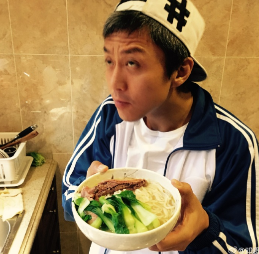 孙俪|邓超在线征集孙俪生日礼物，“屁”票选第一，北京四合院不敌落败