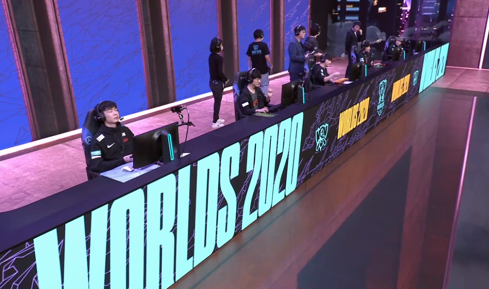 Lgd不敌psg入围赛首战惨遭吊打 外战实力太弱遭对手疯狂嘲讽 Lol闪电站