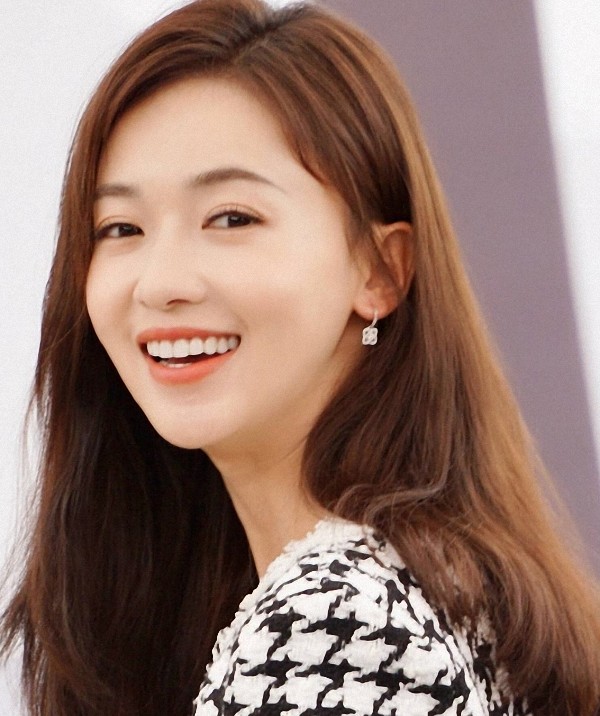 金鹰女神|金鹰女神候选人出炉，其中却没有杨紫，而金鹰女神被质疑早已内定