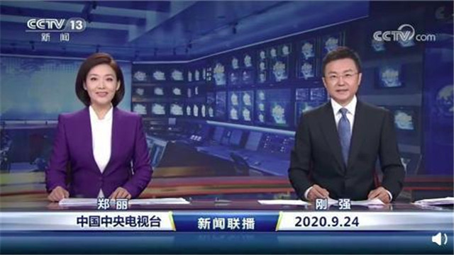 新闻联播|《新闻联播》女主播郑丽首次亮相，前同事赵普发微博否认是她老公