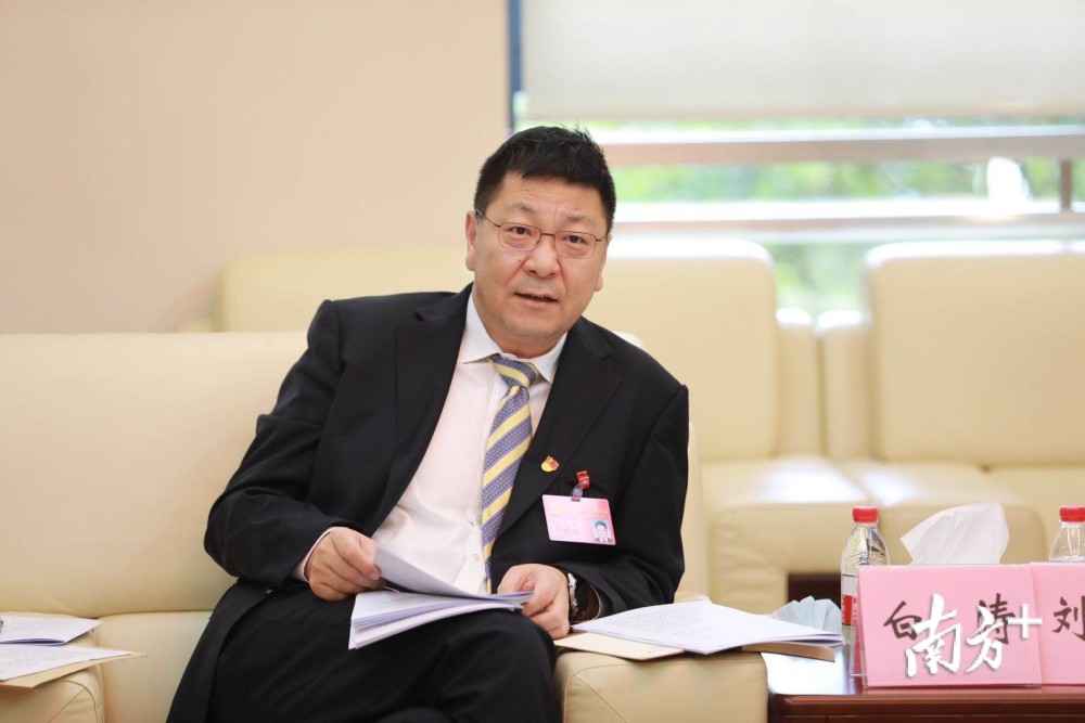 市委副书记白涛:东莞要抓住机遇,发展更多龙头企业