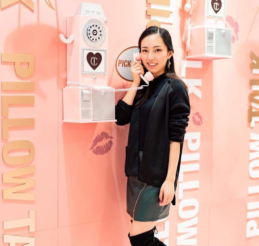 霍启刚堂妹霍咏诗晒孕肚照宣布怀孕法律博士出身颜值不输女明星