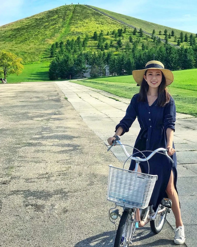 霍启刚|霍启刚堂妹霍咏诗晒孕肚照宣布怀孕，法律博士出身颜值不输女明星