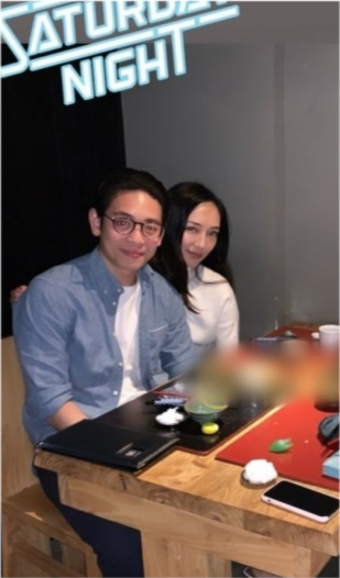 霍启刚|霍启刚堂妹霍咏诗晒孕肚照宣布怀孕，法律博士出身颜值不输女明星