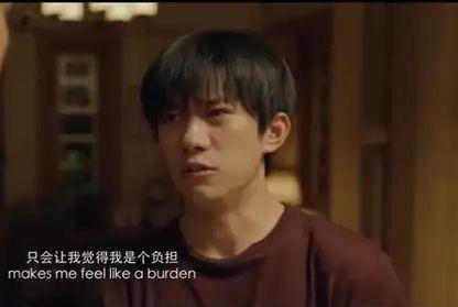 易烊千玺|易烊千玺被男演员呼巴掌，现场真打让眼睛都睁不开，细节让人叫好