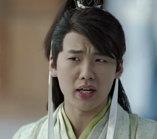 郭麒麟|郭麒麟：开400万跑车，凭一己之力养活德云社？