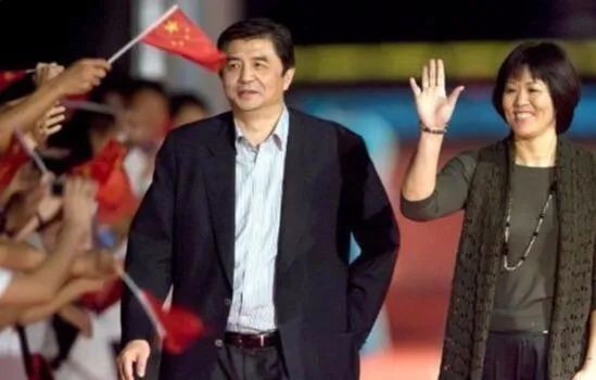 夺冠|集体回忆热泪盈眶！6大关键词＋8个彩蛋全面了解《夺冠》