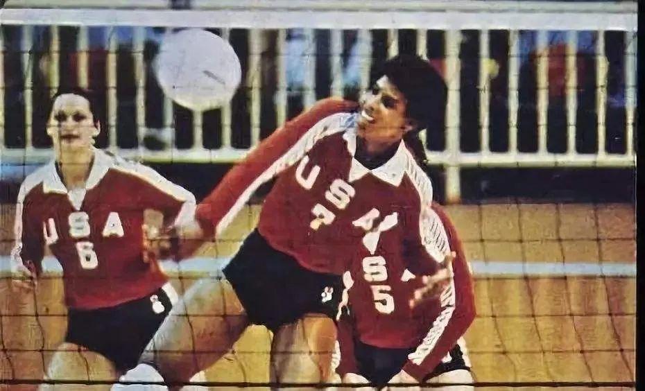 夺冠|集体回忆热泪盈眶！6大关键词＋8个彩蛋全面了解《夺冠》