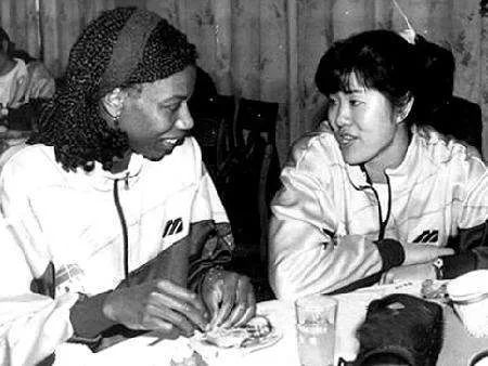 夺冠|集体回忆热泪盈眶！6大关键词＋8个彩蛋全面了解《夺冠》