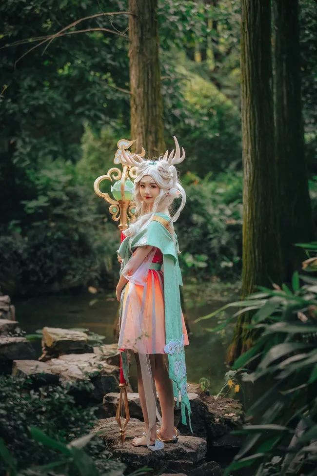 cos正片 王者荣耀瑶遇见神鹿