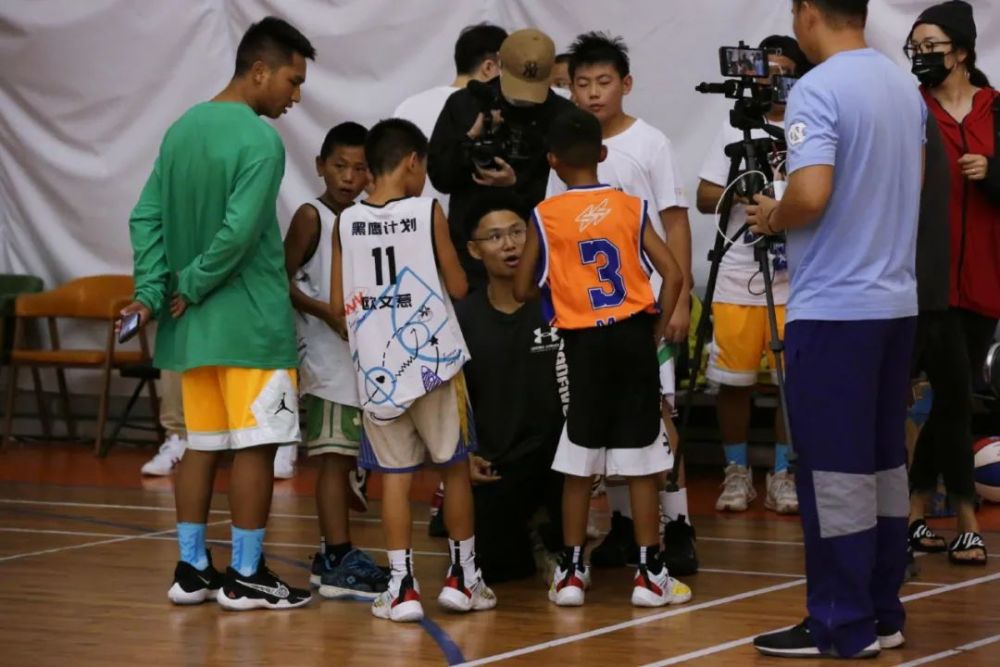 5打12吴悠带队大凉山小黑鹰1分惜败对手可是全国小学生冠军