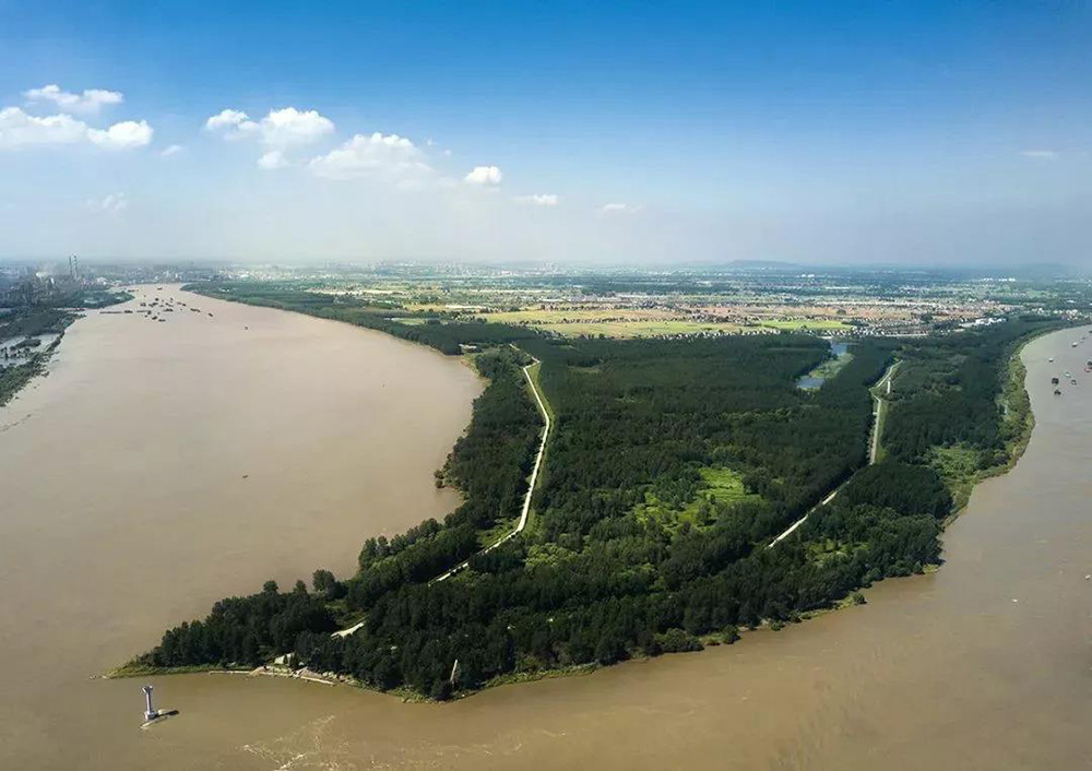 江蘇南京八卦洲島外高樓林立島內卻是一片鄉村氣息