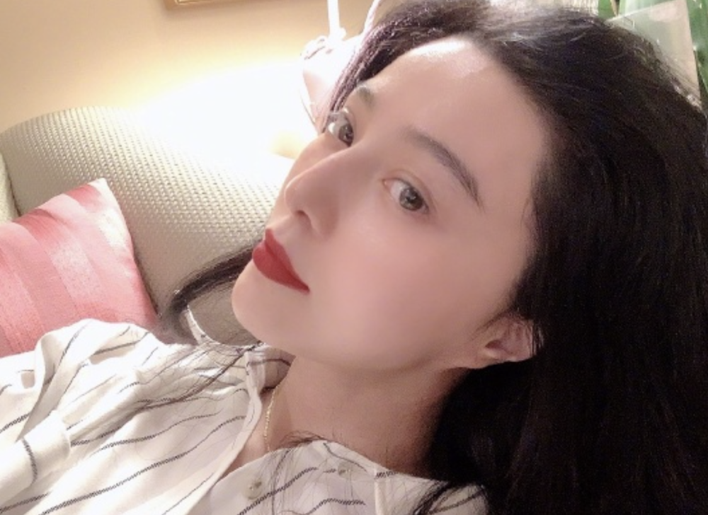 范冰冰|范冰冰晒美照翻牌粉丝，疑似曝光新恋情：生日之后都和男友在一起