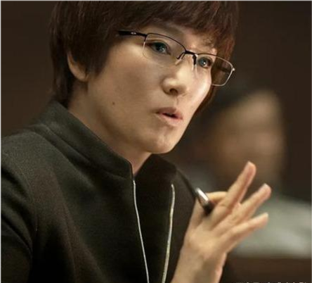 郎平|完美！被“三顾茅庐”才请到的巩俐，演出了郎平的神，背后的故事你必须知道