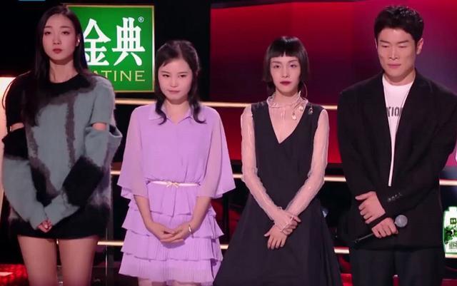 李宇春|《好声音》李宇春关键时刻出现口误，全程都很紧张，李健暖心安慰