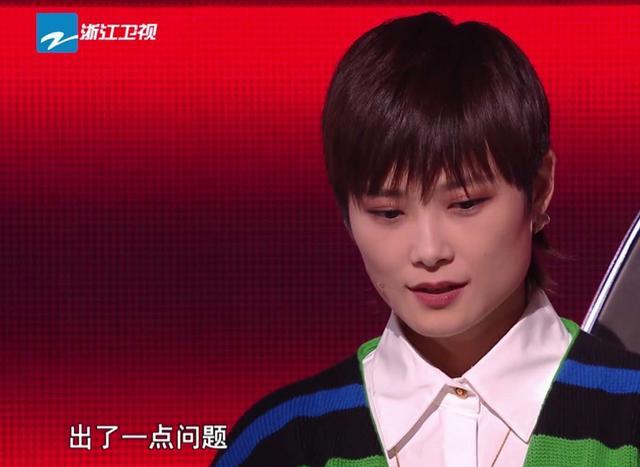 李宇春|《好声音》李宇春关键时刻出现口误，全程都很紧张，李健暖心安慰