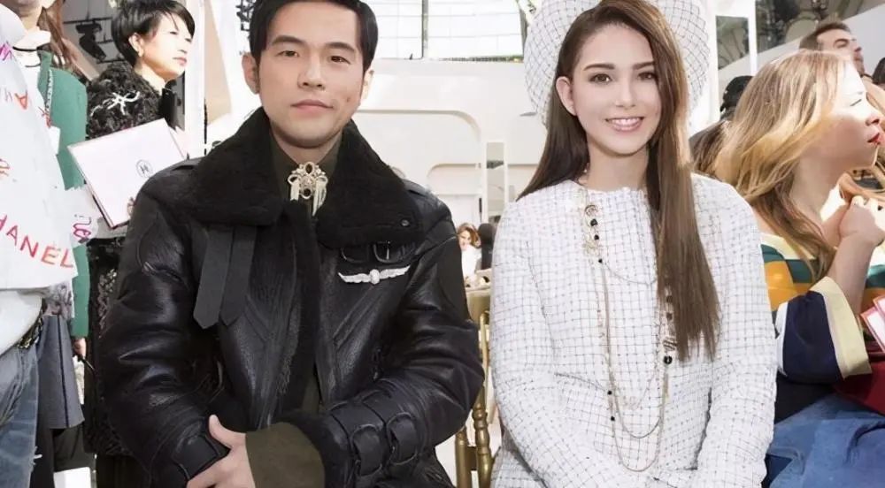 昆凌|昆凌盗侯佩岑图片发文，网友猜测疑是周杰伦偷看前女友并存图