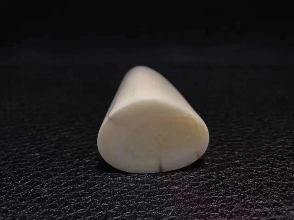 虬角|清代皇宫里专享，传世量稀少，染色成碧绿色的虬角