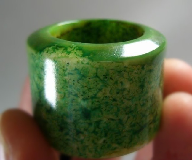虬角|清代皇宫里专享，传世量稀少，染色成碧绿色的虬角