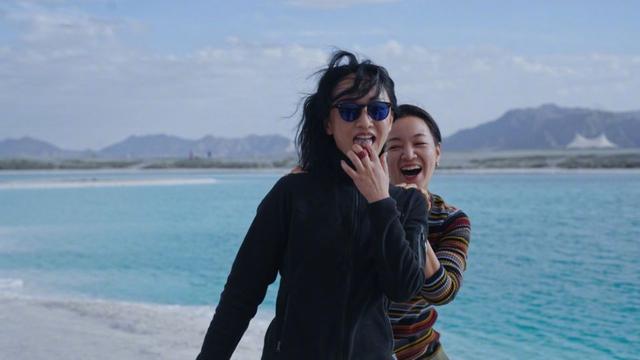 寒香见|如懿香见重聚了，离开渣渣龙后两人都很开心，像星星一样自由！