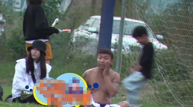 白百何|离婚近况大不同！白百何通宵拍戏辛苦养娃，陈羽凡发福恋爱两不误