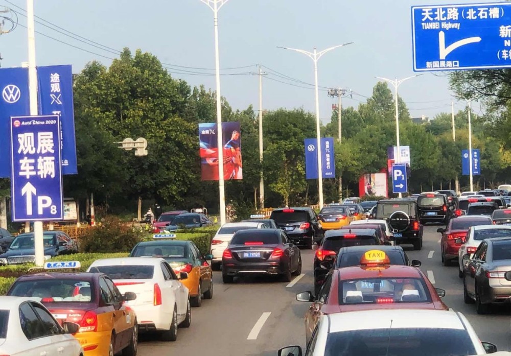天北路|今早，通往新国展参观北京国际车展的天北路非常拥堵