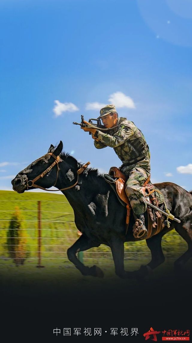 镜头下的铁血骑兵连看后让人热血澎湃