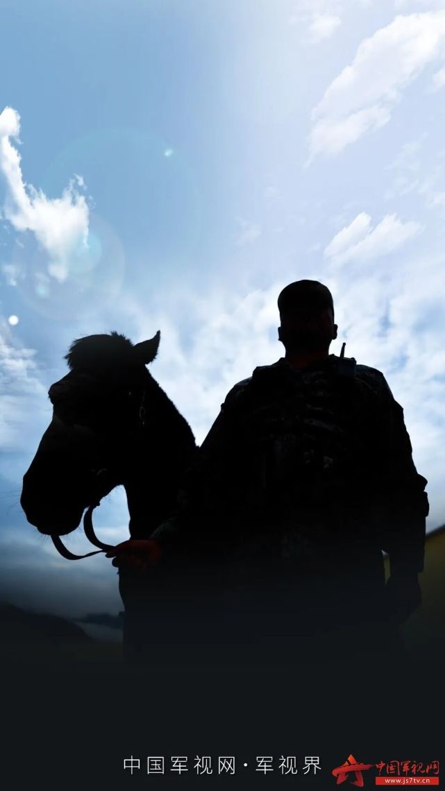镜头下的铁血骑兵连看后让人热血澎湃