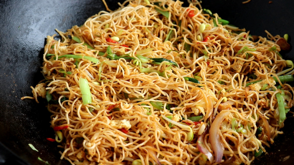 原来街头的炒细面是这样做的做法和诀窍全教你学会不用出去吃