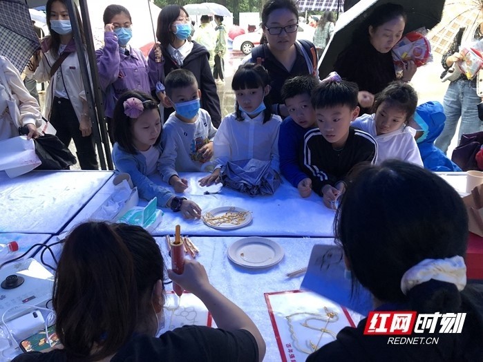 湖南图书馆|湘图举办“清光映九州 家国万里明”2020年中秋节活动